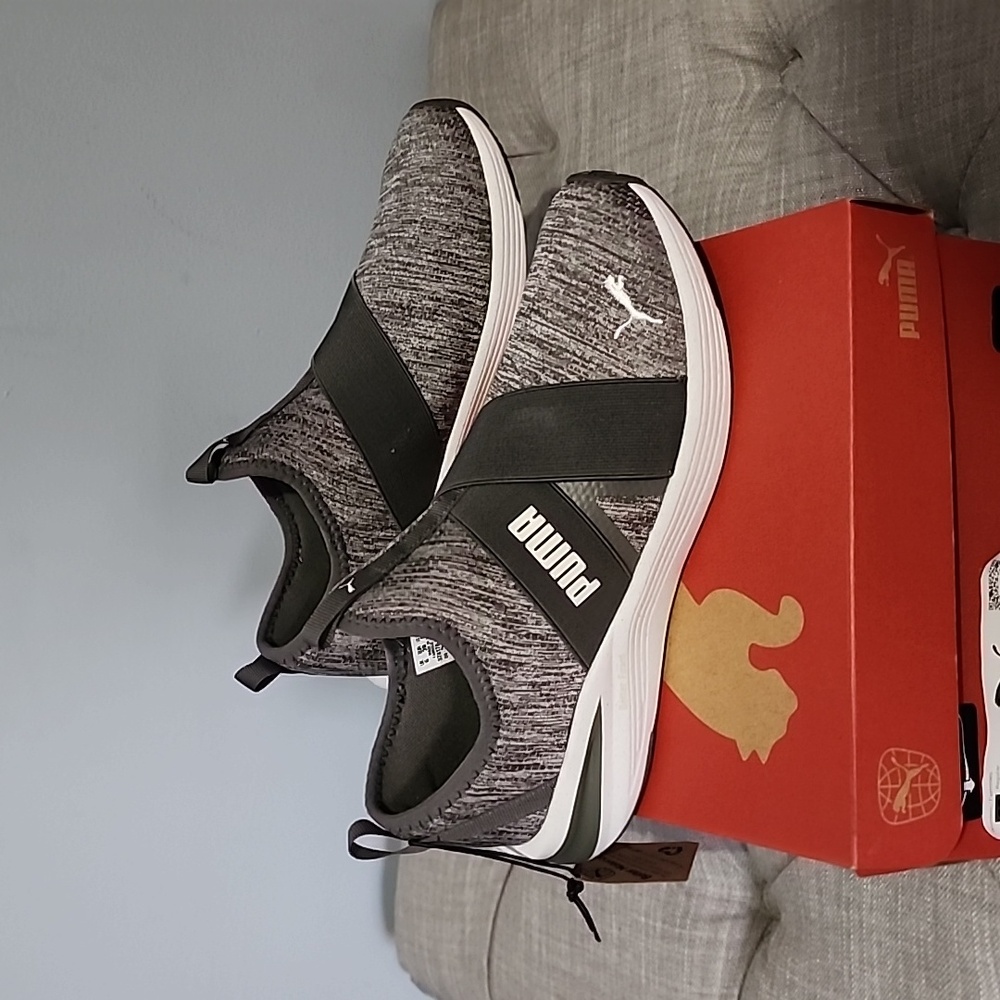 Puma Slip on sneakers Wide fit